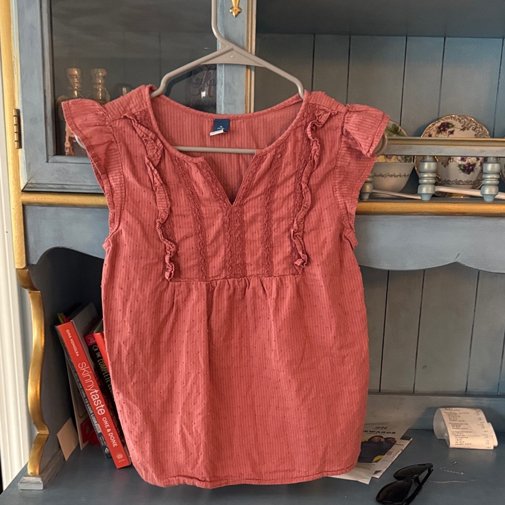 Old navy Ruffled Pink Top - Picture 1 of 5